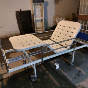 اجاره تخت بیمار مکانیکی 3 شکن پایه ثابت بیمارستانی برند شفایارطب