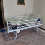 فروش تخت بیمار مدل 3 شکن پایه ثابت رویه ABS بیمارستانی - شفایارطب