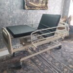 اجاره تخت بیمار برقی مدل 3 شکن تنظیم ارتفاع دار بیمارستانی