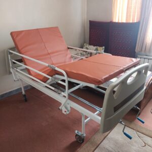 اجاره تخت بیمار مکانیکی 3 شکن پایه ثابت بیمارستانی برند شفایارطب