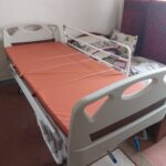 اجاره تخت بیمار مکانیکی 3 شکن پایه ثابت بیمارستانی برند شفایارطب